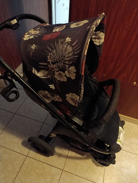 Бебешка количка Hauck Saturn R Wild Blooms black