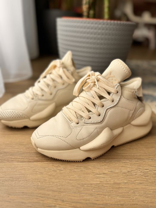 Adidasi Y-3 Kaywa