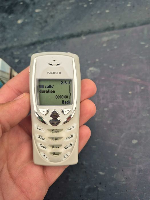 Nokia 8310 Reconditionat  NOU la cutie (fullbox)