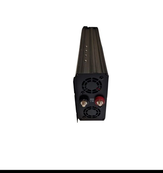 Vând invertor 4000w unda pura