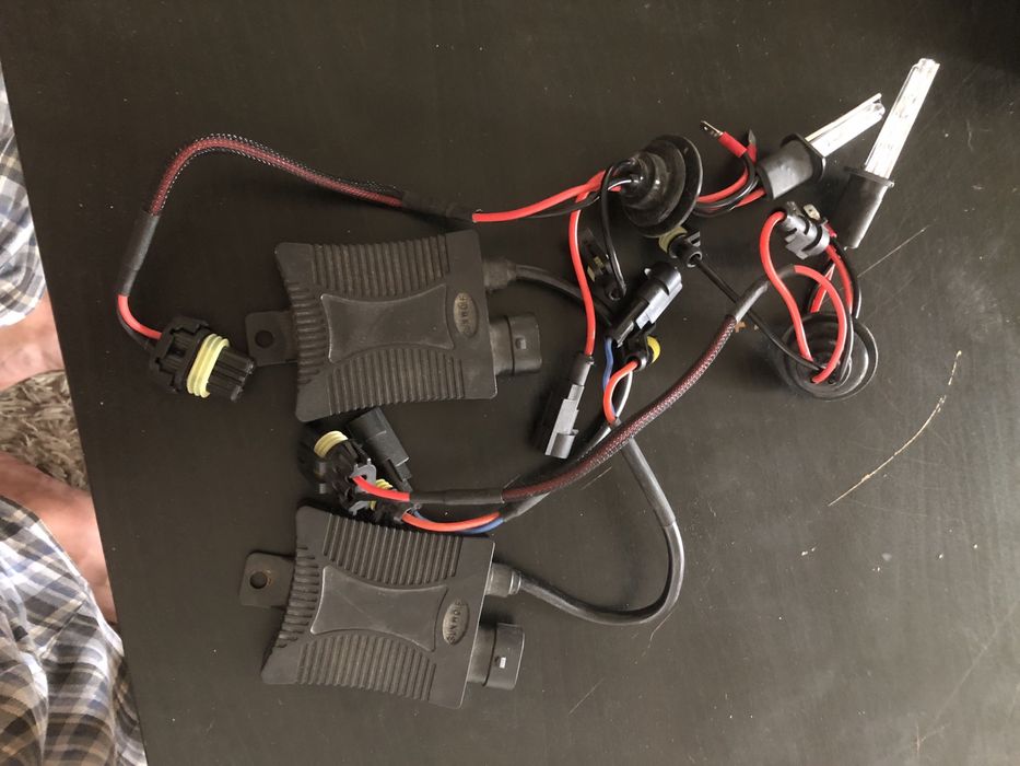 Vand xenoane renault clio 3