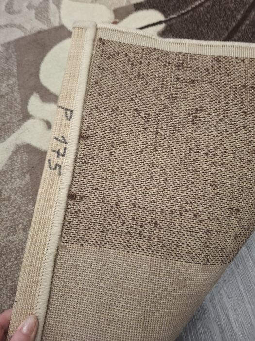 Продам ковёр 2×4