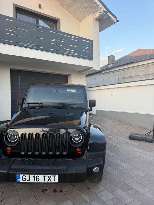 Jeep wrangler hardtop