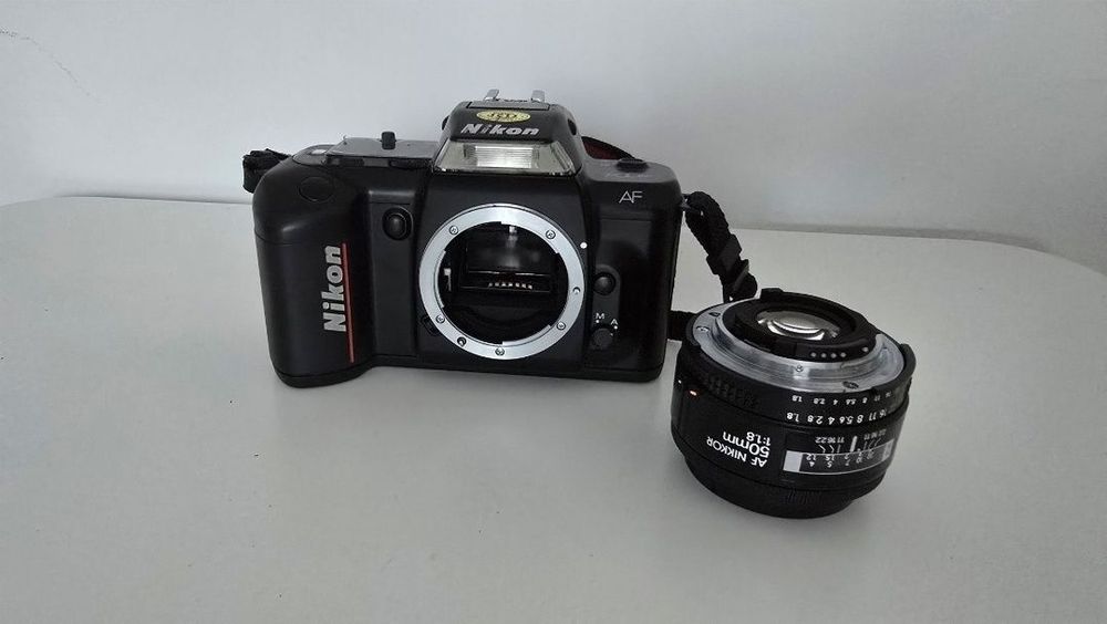 Nikon AF N4004 obiectiv Nikkor 50mm 1.8