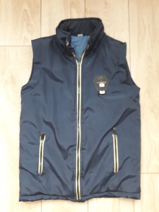 Куртка-жилет (безрукавка) для подростков 11 лет.