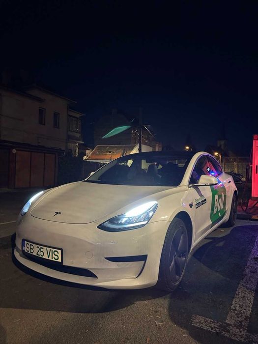 Inchiriez Tesla Model 3 Uber/Bolt