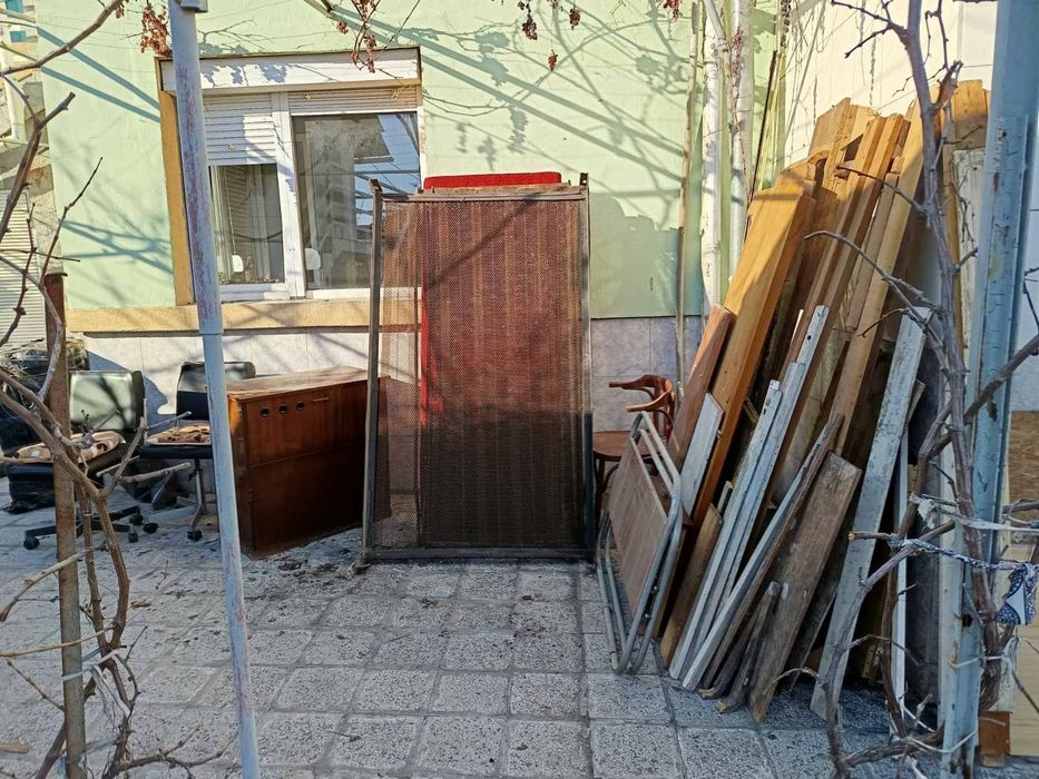 Почистване на тавански,апартаменти ,мазета .