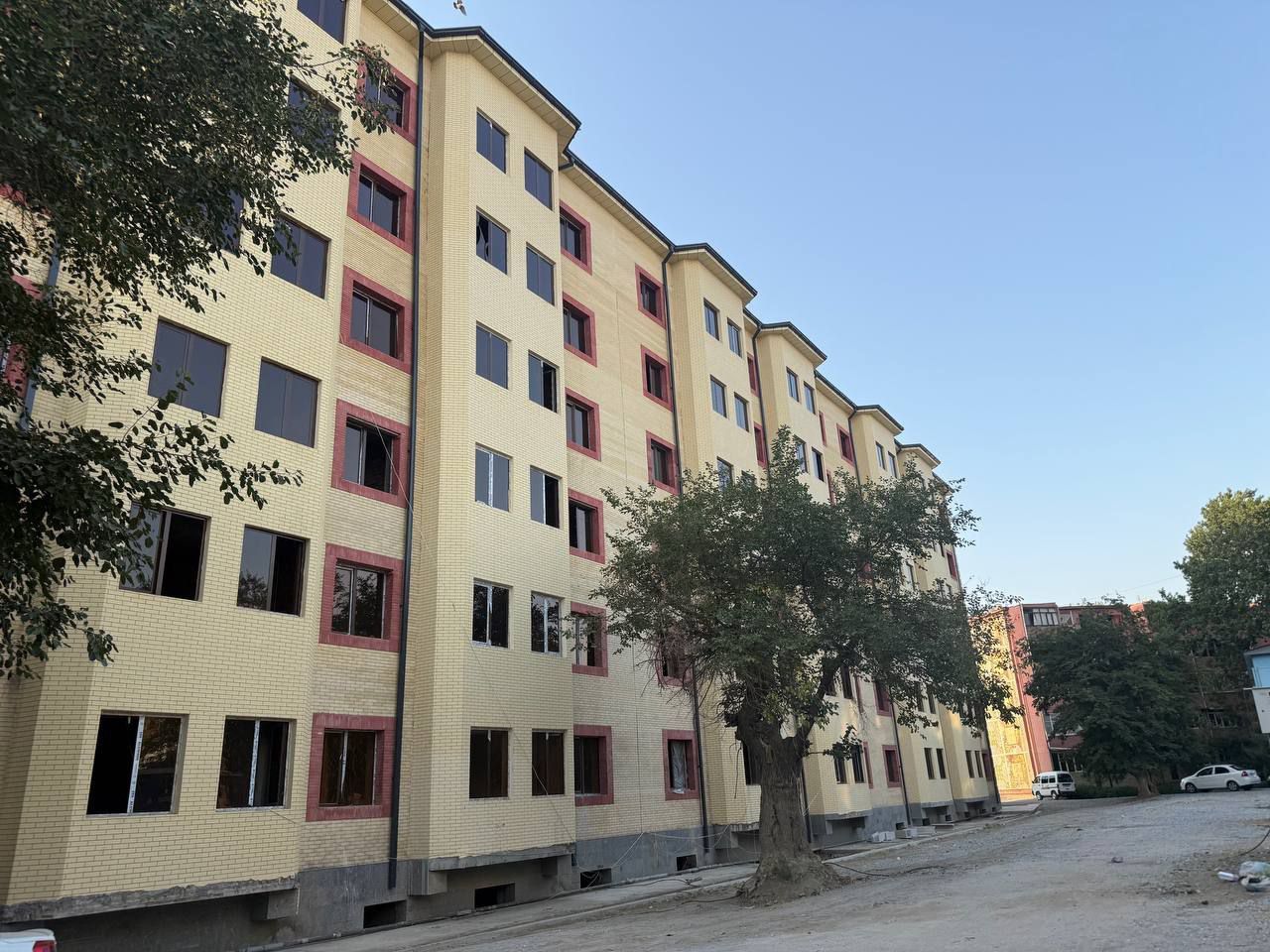Самарқанд шаҳар Супер қурғони (БАМ) сентирида Квартиралар бор