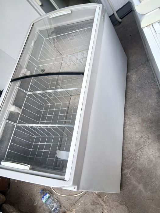 Срочно продаётся морозильник