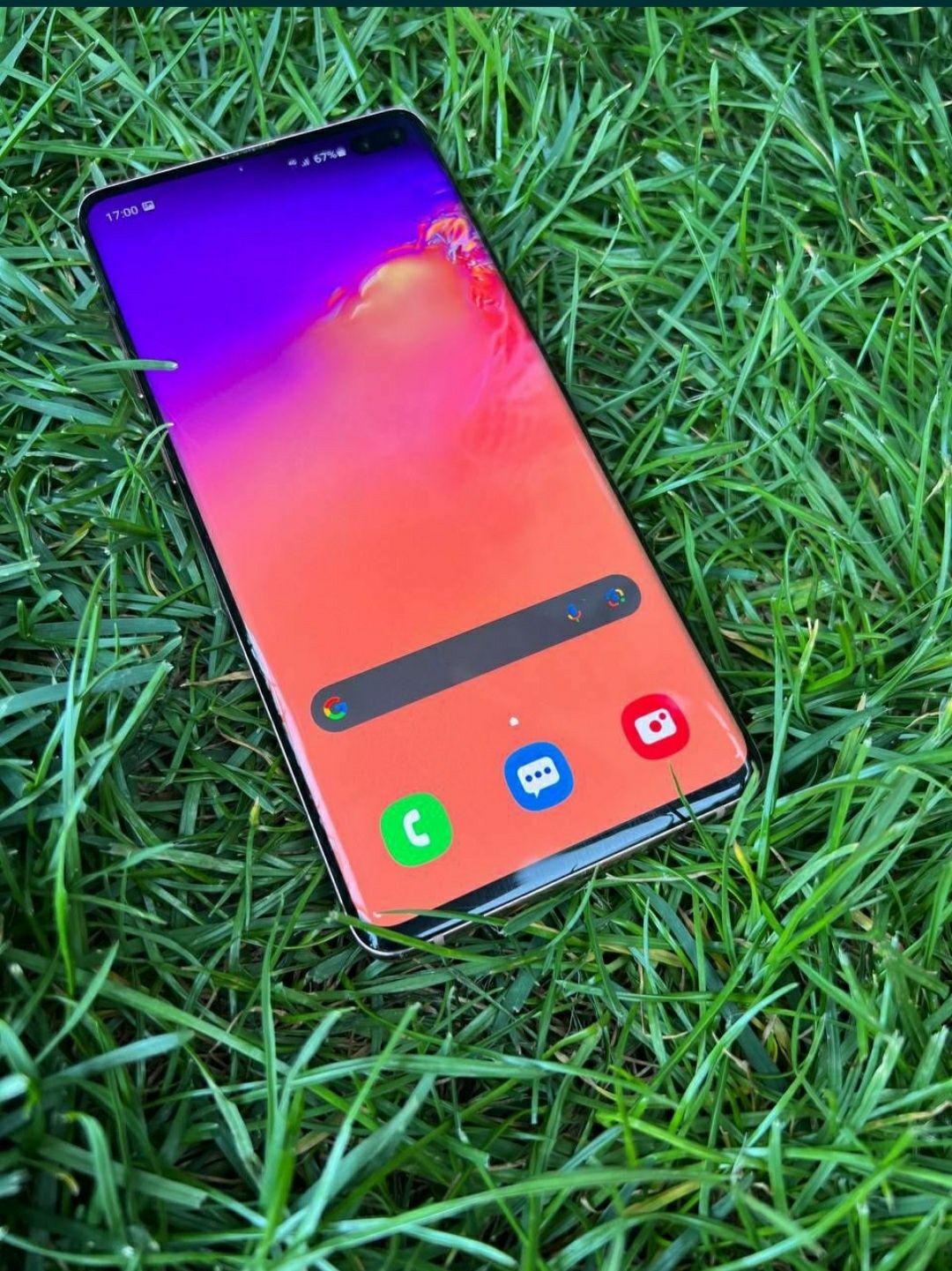 Srochno sotiladi samsung s10 plus 2 ta simkartalik idialni 128/8