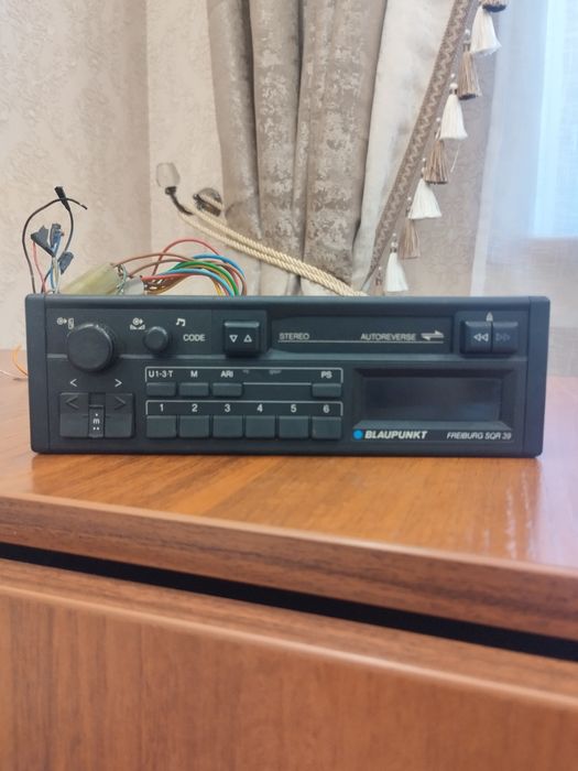 касетная автомагнитола Blaupunkt FREIBURG SQR 39