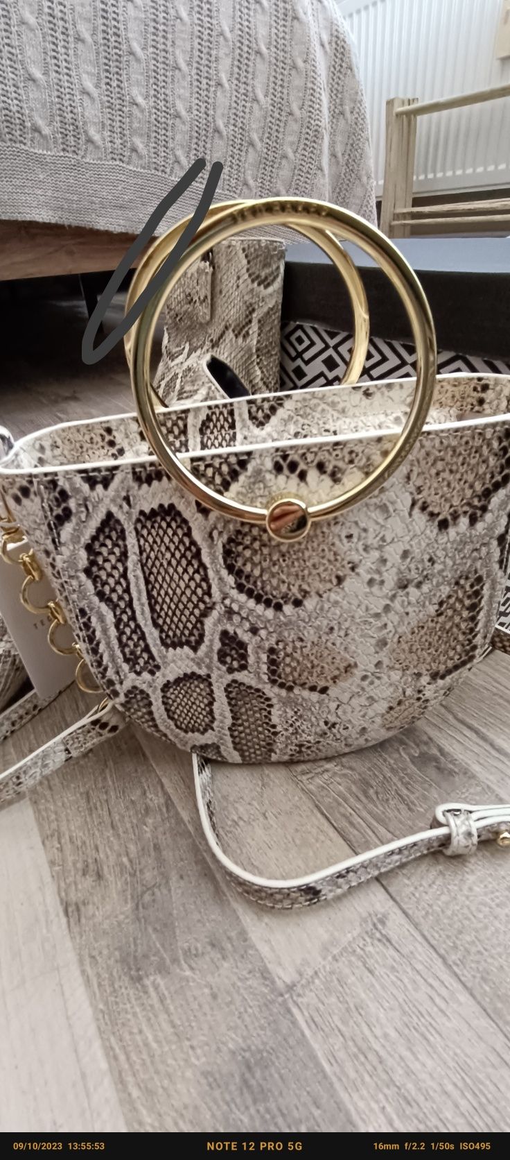 Нова с етикет чанта Ted Baker с противопрахова торба