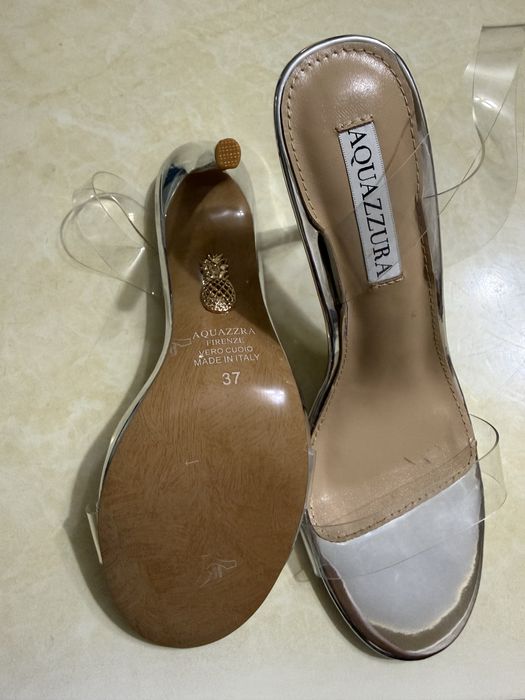 Оригинальные босоножки Aquazzura — прозрачные, серебристые, на каблуке