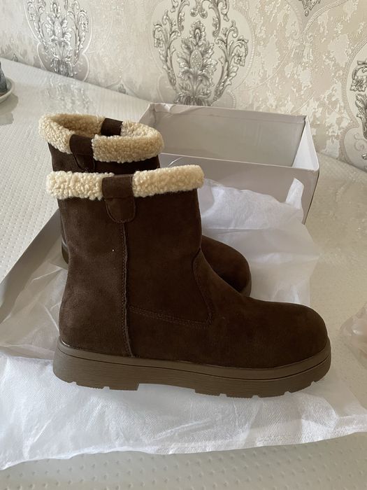 Продается обувь новая.