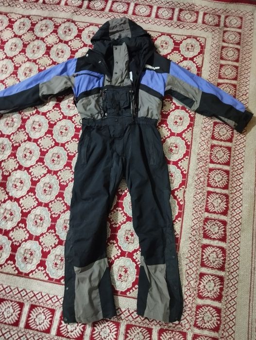 Мужской комбинезон продам