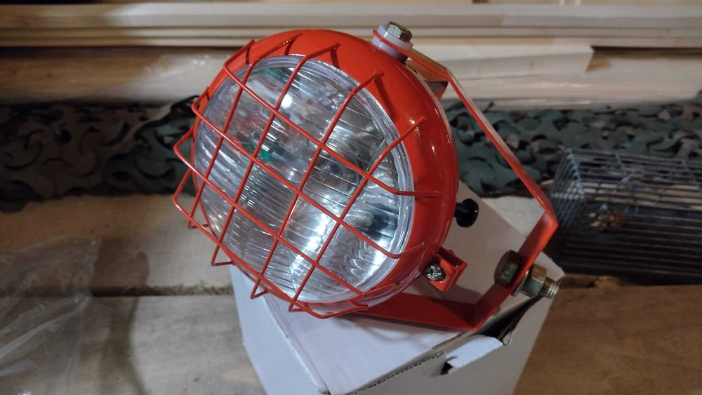 proiectoare si stopuri remorca