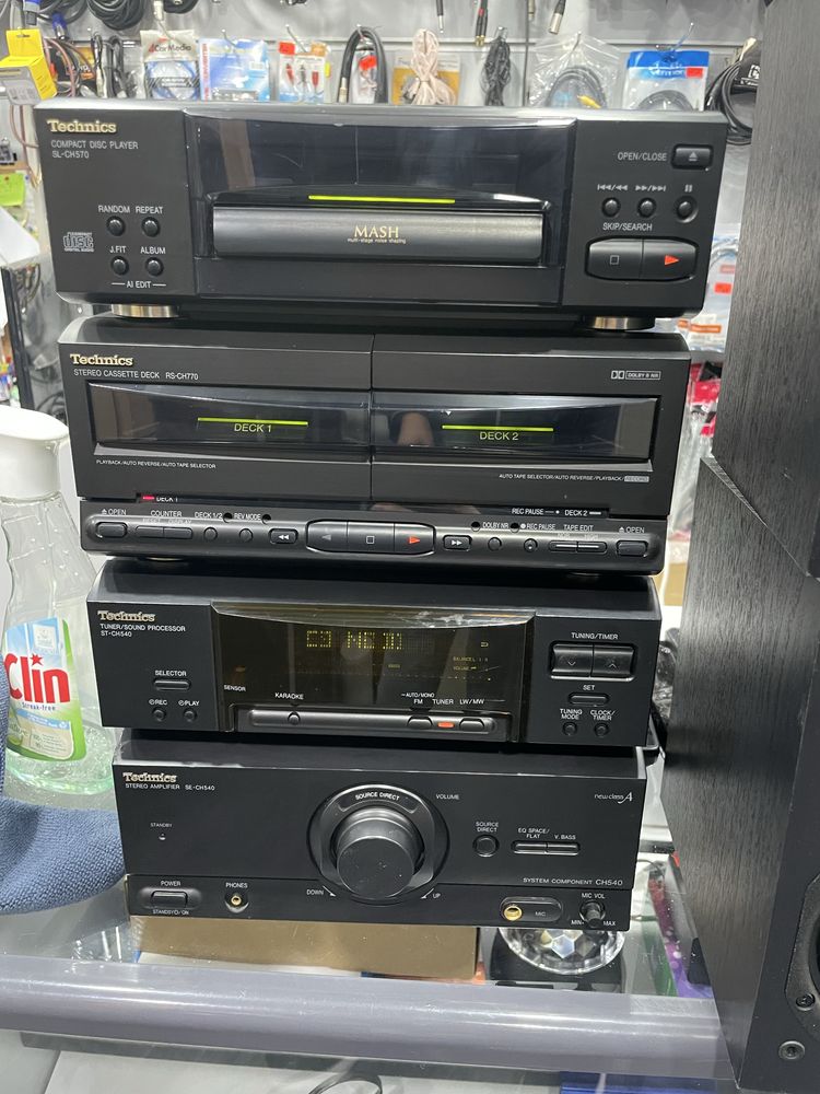 Technics  SL CH 570