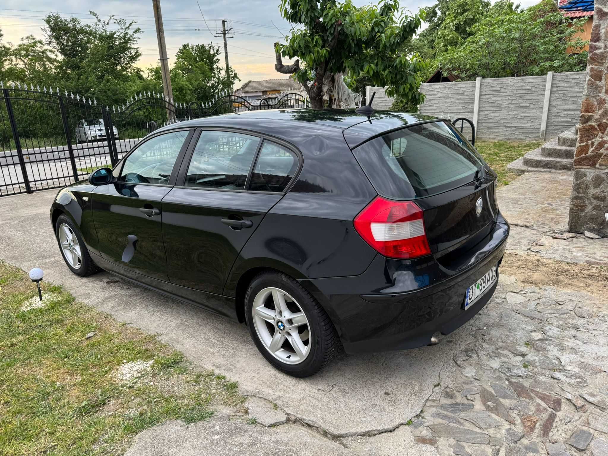 Vând BMW Seria 1