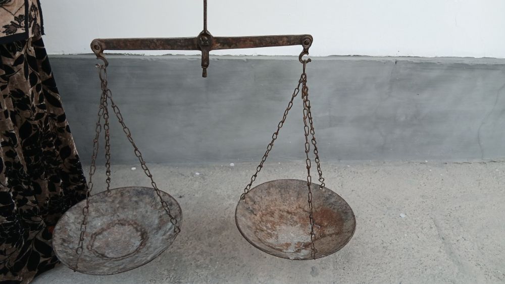 Qadimiy tarozi sotiladi