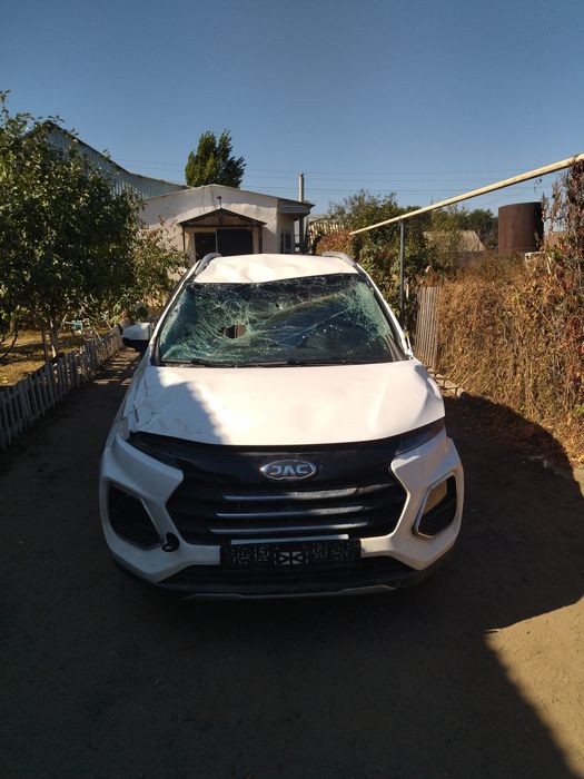 Продам Jac js3 (s 3 pro) 2024 года после ДТП.
