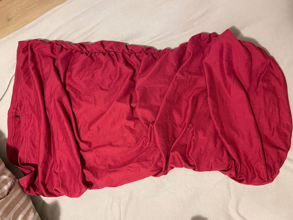 Елегантни рокли с гол гръб