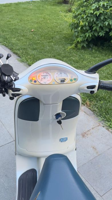 Piaggio Vespa et4 150cc