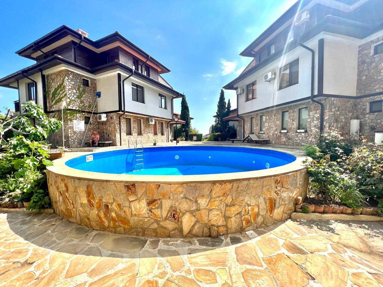 Продава се Двустаен апартамент в Свети Влас - 85 кв.м за 883 €/кв.м - Снимка #9