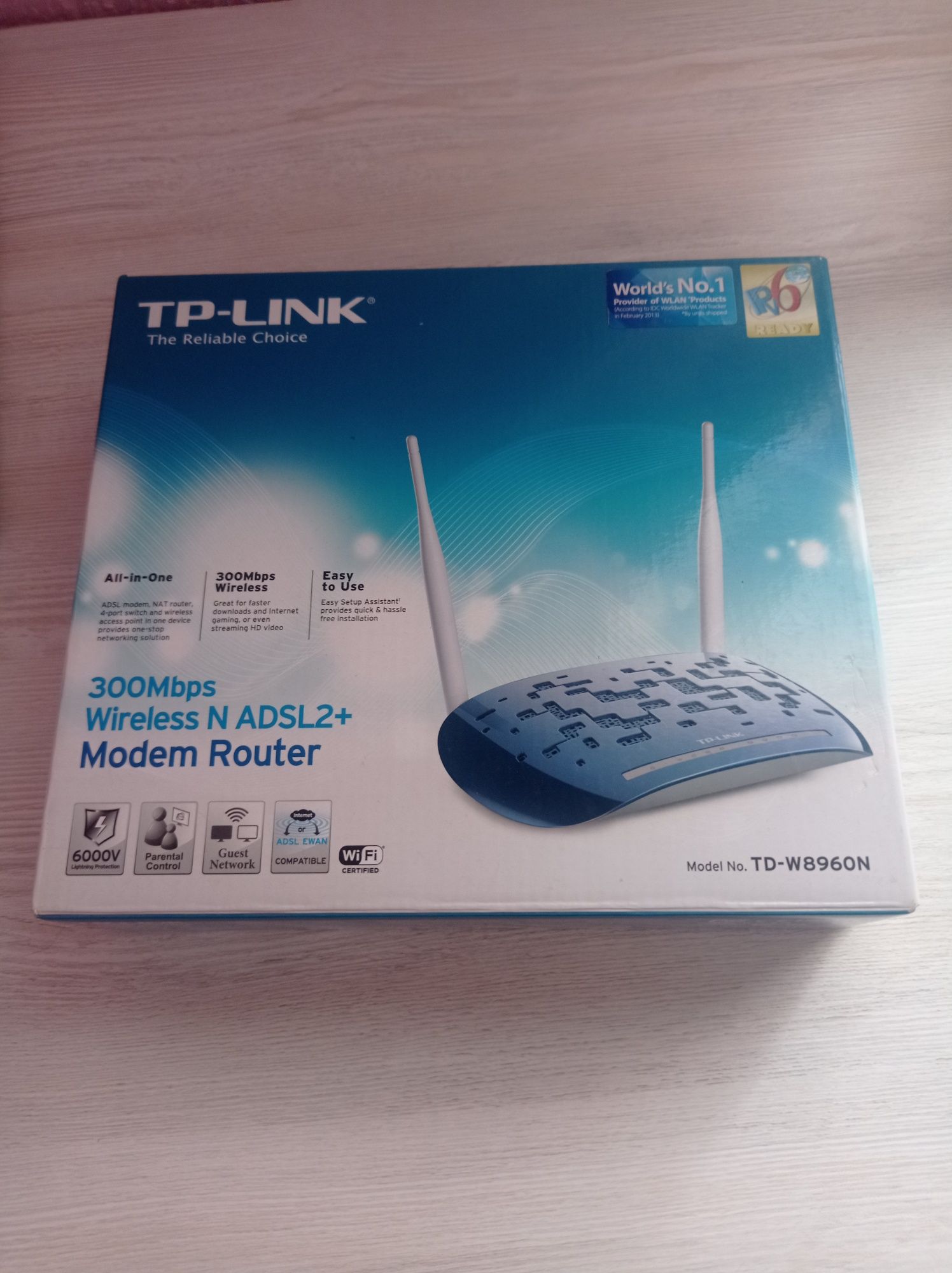 Tp-link wifi router.