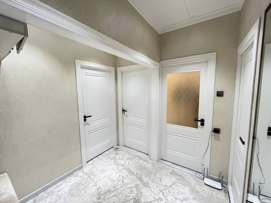 Продаётся 3х комнатная переделанная в 4х комнатную