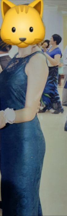 Продам платье изумрудного цв