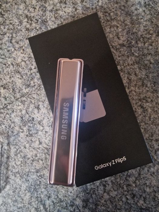 Samsung Galaxy Z Flip5