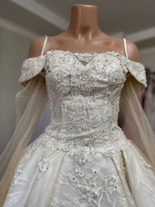 Продам Платье. Распродажа!