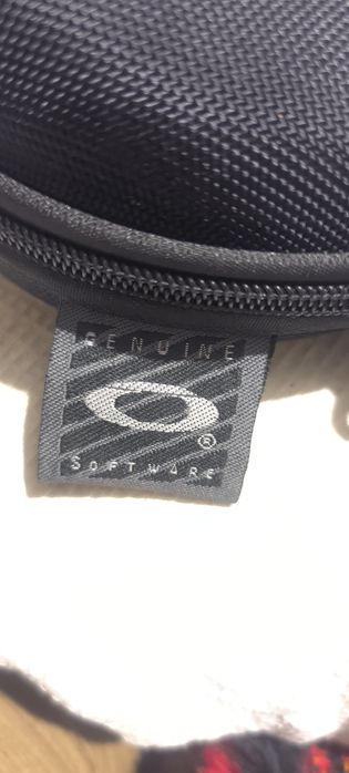 Два разные оригинал очки