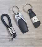Breloc-Piele-Logo-Sigla-Emblema-Audi-A3-A4-A5-A6-A7-A8-Q3-Q5-Q7-Sline