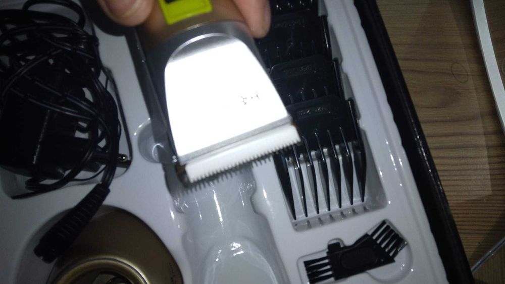 Vand Mașină de tuns profesională HAEGER Expert Trim HC-WG3.011A – Bej