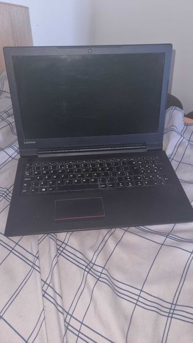 Vând laptop Lenovo intel i3