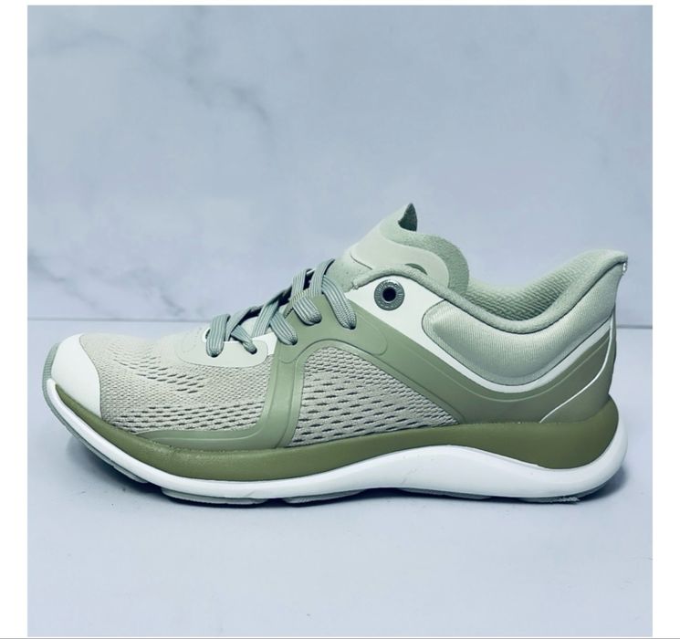 Lululemon Кроссовки