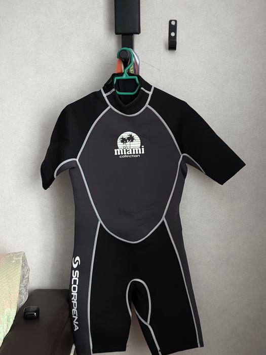 Продаю 2 идрокостюма мужской и женский