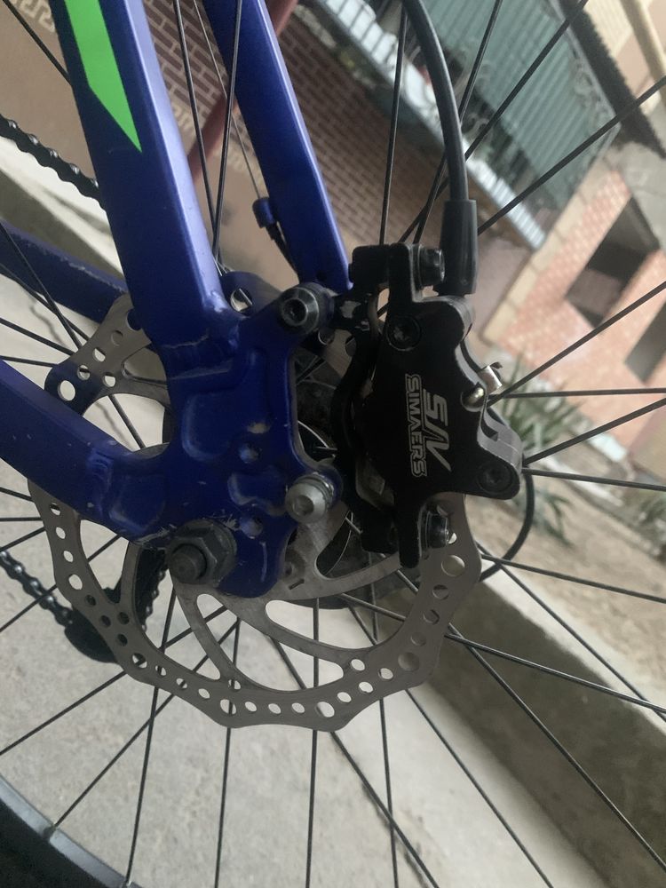 Velosiped 26 sotiladi alyumin ramali jitkis tormizgidravlika