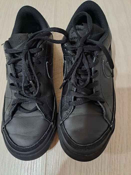 Кожени маратонки Nike