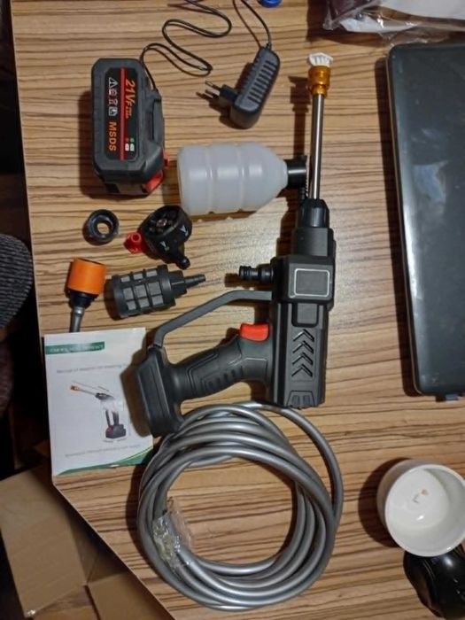 продавам водоструйка акумулаторна