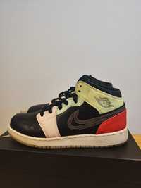 AIR Jordan 1 Mid SE 38.5