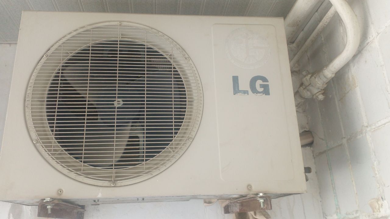Кондиционер Lg 12LHPS зима лето