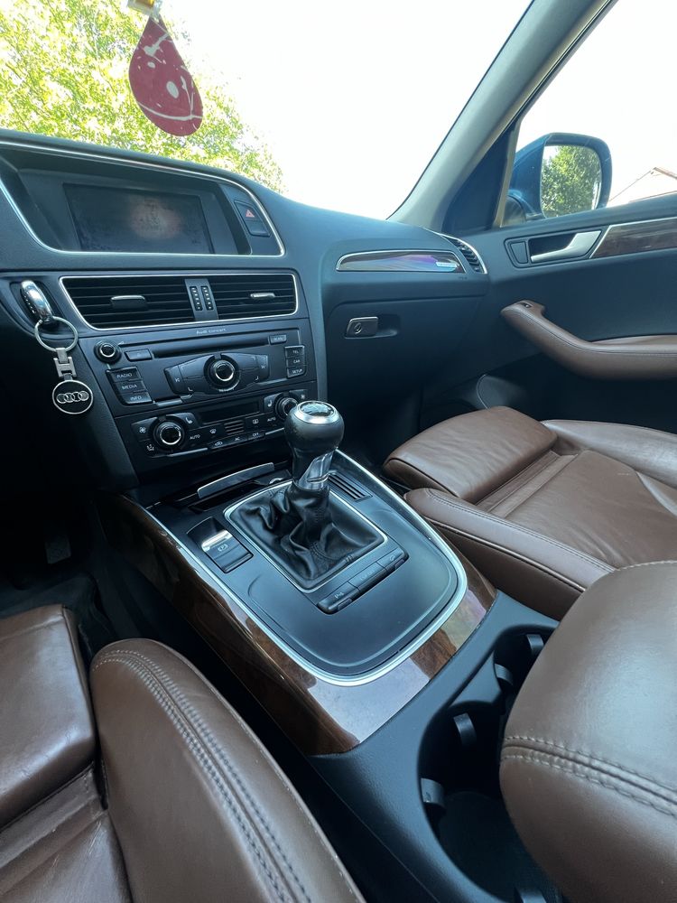 Audi Q5 quattro 2.0 tdi 177cp manuala perfecta stare de functionare