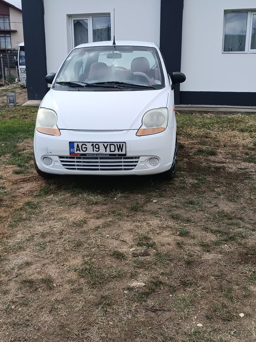 Vând Chevrolet spark