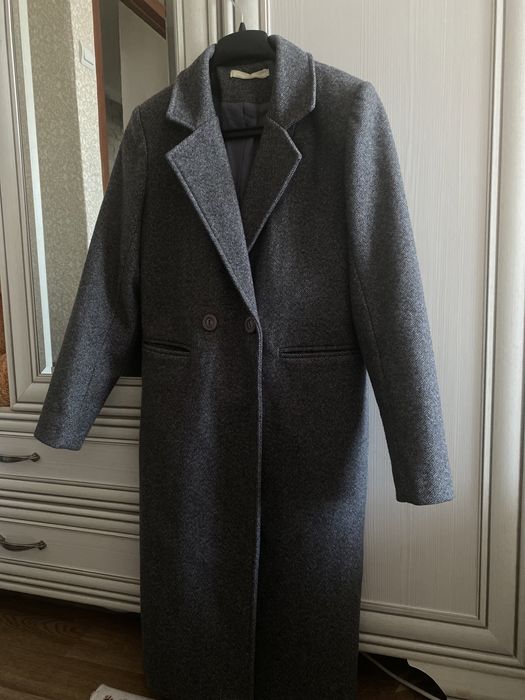 Теплое пальто асфальтного цвета
