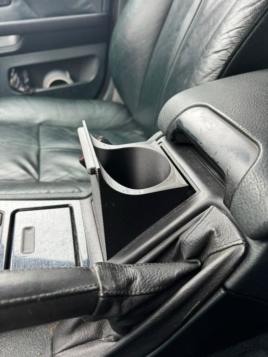 Cupholder за BMW E39 / Поставка за чаша