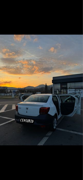 Vând dacia logan