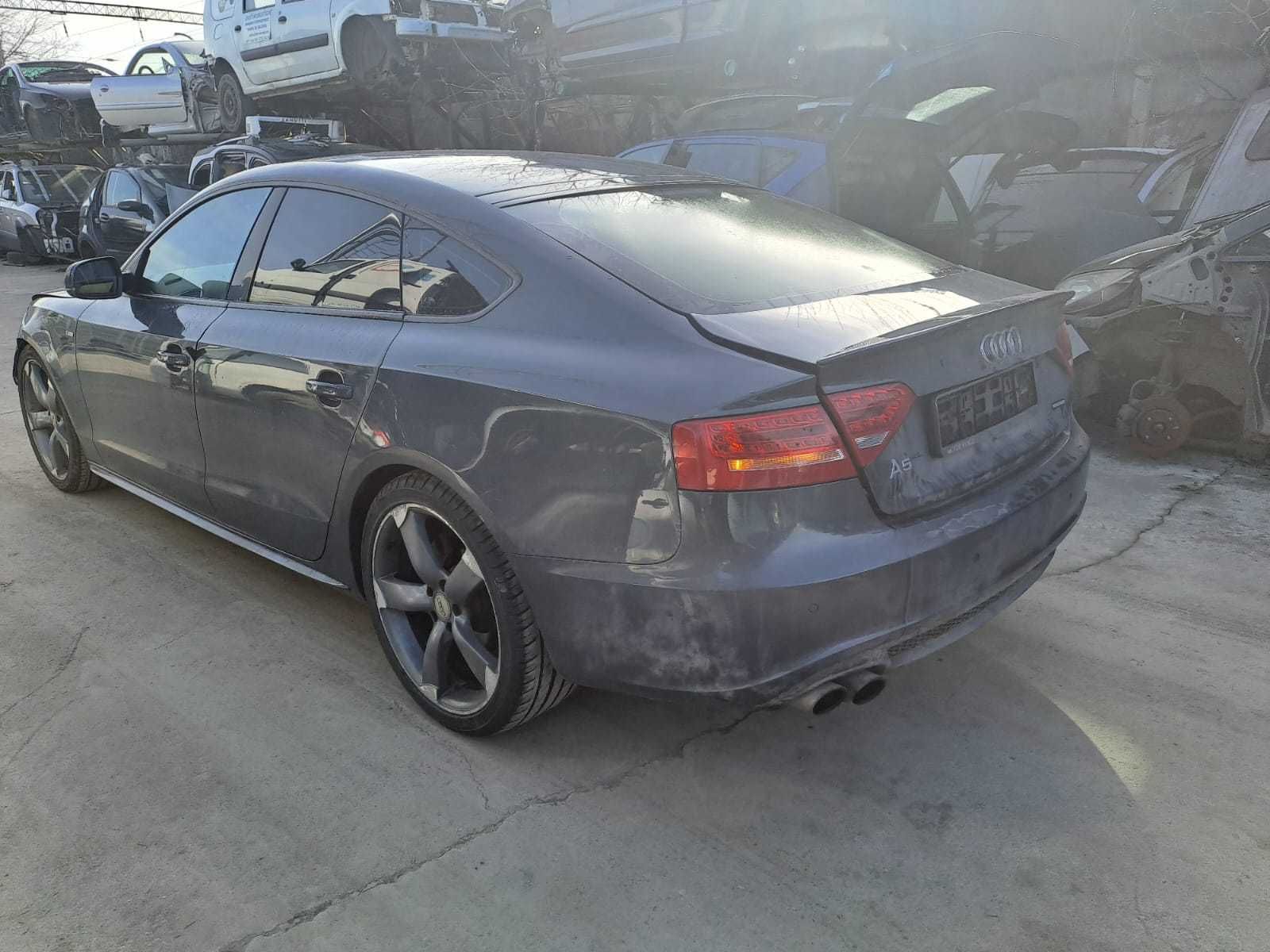 Dezmembrez Audi A5 2.0 TDi 170 cp an 2009 cod motor CAHA