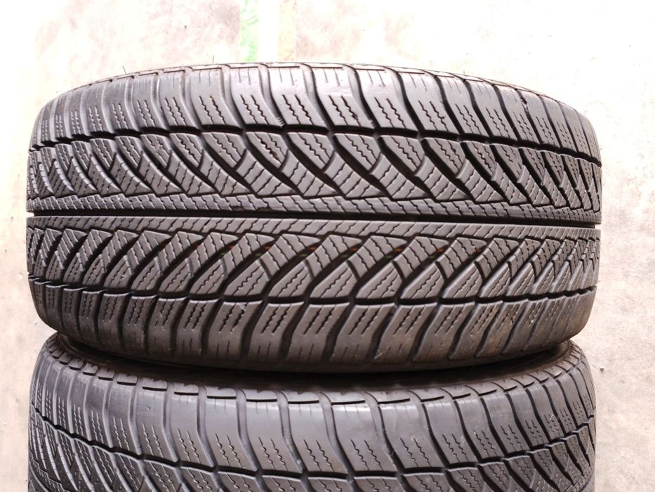 Goodyear 245 45 R18 100V M+S XL RFT ®* Anvelope Cauciucuri allseason